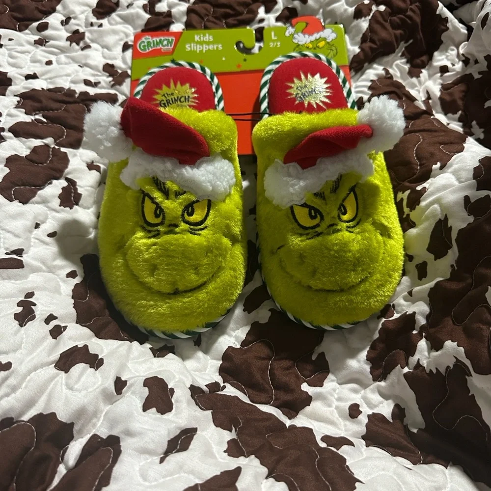 The Grinch Kids‎ Christmas Slippers NWT